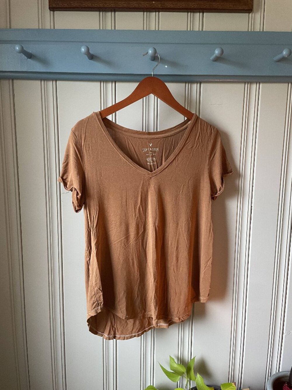 AEO Soft & Sexy Brown V-Neck T-Shirt Size S